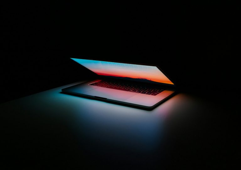 The Ultimate Guide to Tech Gadgets: From Budget-Friendly to Luxury Picks